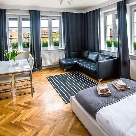 Cracovia Apartments ภายนอก รูปภาพ