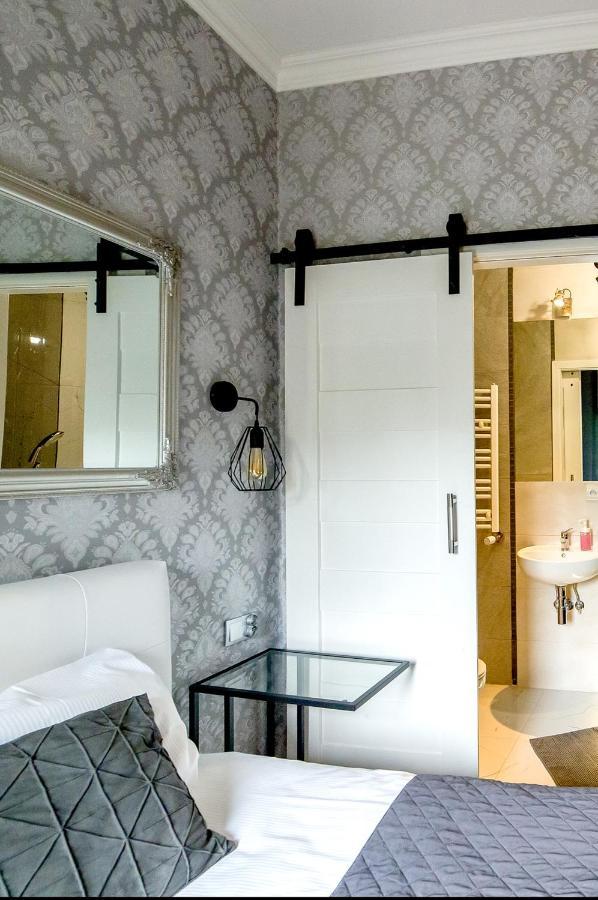 Cracovia Apartments ภายนอก รูปภาพ