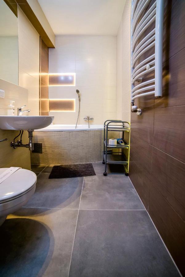 Cracovia Apartments ภายนอก รูปภาพ