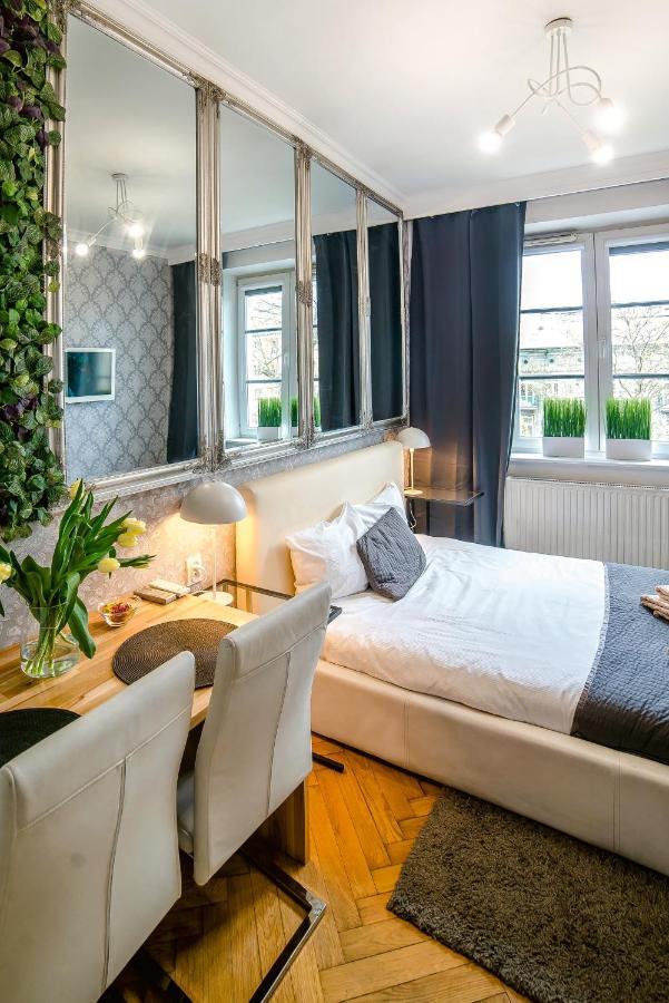 Cracovia Apartments ภายนอก รูปภาพ